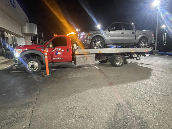 2002 Mercedes E320 with Electrical Issues Towed from Addison Airport, Dallas, TX